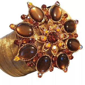 Vintage CARA NY Gold Iradesant Rhinestone Pearlized Floral Bracelet WOW